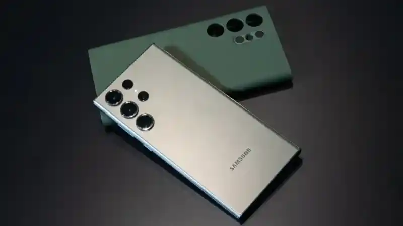 Galaxy S24 Ultra Gerçekte Nasıl Görünecek: Bu Kez de Resimler Sızdırıldı