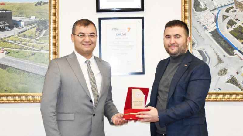 Yozgat’ta Özveri ve Başarı Bir Arada: Yozgat Şehir Hastanesi'nden Başarılı Hekimlere Ödül!
