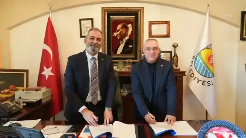 O İlçe Belediyesi İşçi Maaşlarına Yüzde 100 Zam Yaptı