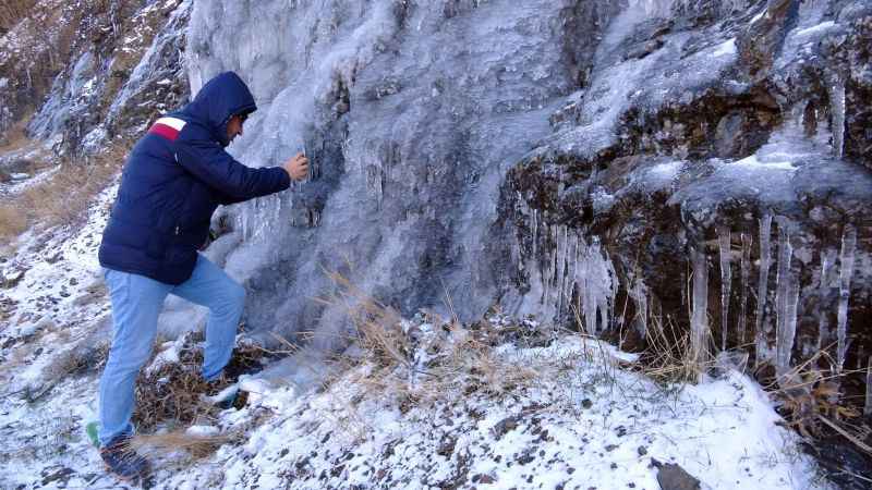 Yozgat'ta Soğuk Hava Hayatı Donattı: Eksi 10 Dereceyi Gördük