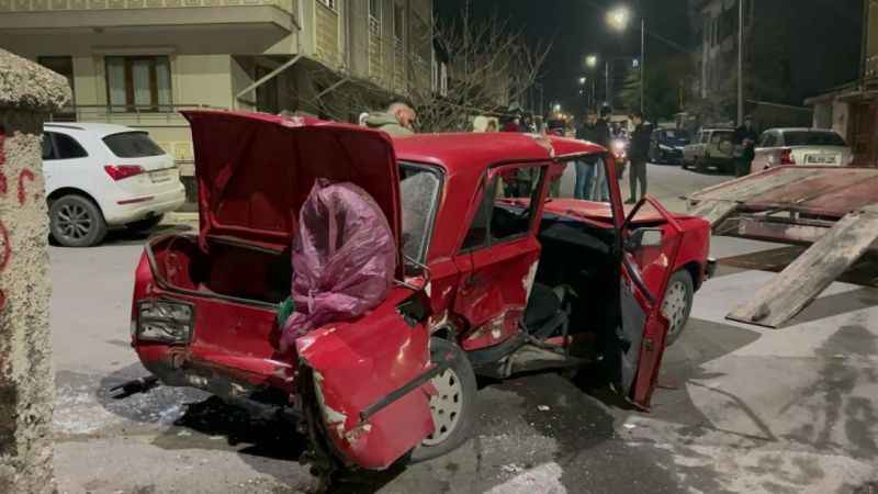 Sivas'ta trafik kazası meydana geldi: Yaralılar var