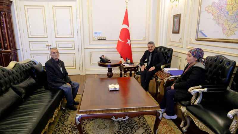 Vali Özkan’dan şehitlerin aziz emanetlerine hassas ilgi