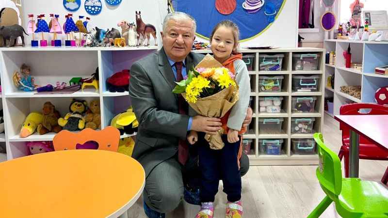 Kaymakam Sevgi Dolu Öğrencilerle Buluştu