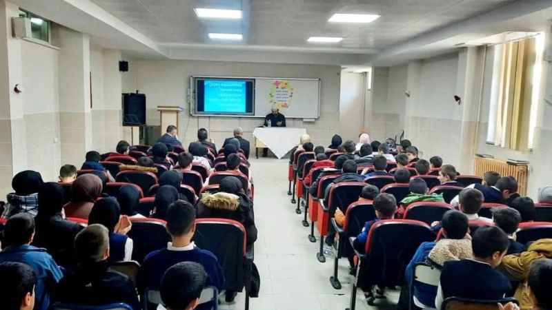Ortaokul Öğrencilerinden Pençe-Kilit şehitlerine dualı anma programı