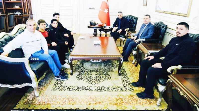 Şampiyonları ağırladı Başarı diledi