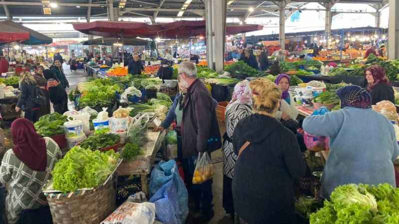 Zonguldak Halk Pazarı: Yüksek fiyatlar, Düşük talep