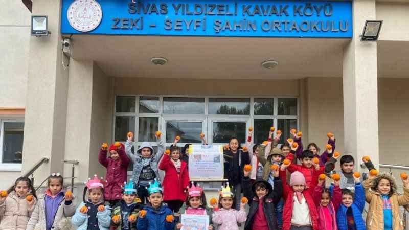 Sultanhisar Kabaca Kavaklı İlkokulu'nun geleneksel gönül köprüsü projesi