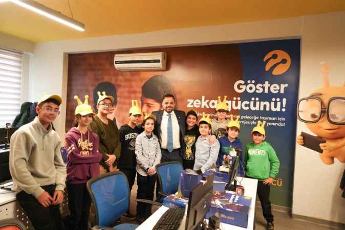 Dr. Ali Taha Koç, Şanlıurfa'daki Zeka Gücü sınıfı ziyareti