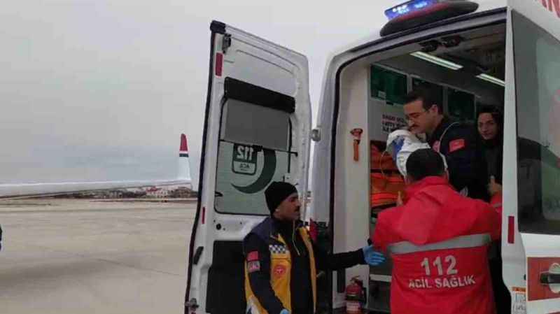 Van'dan İstanbul'a Kalp Anomalisi bebeği Ambulans uçakla nakledildi