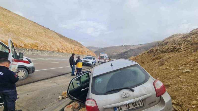 Akçadağ Trafik Kazası: 3 yaralı