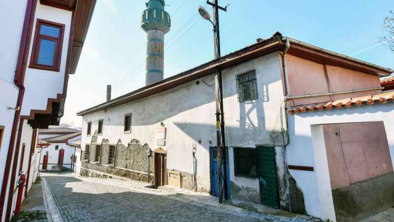 Musafir Fakih Camisi yeniden ayağa kaldırılacak