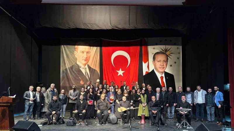 Antakya Medeniyetler Korosu, Kahta'da dokunaklı konserle izleyenleri büyüledi