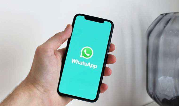 WhatsApp'ta Yenilik Rüzgarı: Artık Çıkartmalarınızı Kendiniz Yaratın!