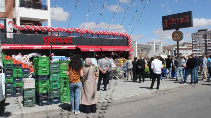 Yozgat'ın marketi GİMAT’ta bugün tatlı yiyelim tatlı konuşalım! İşte en tatlı günün detayları!