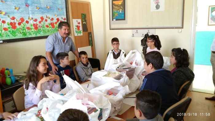 Yozgat Ticaret Borsası'ndan Öğrencilere Kaban yardımı