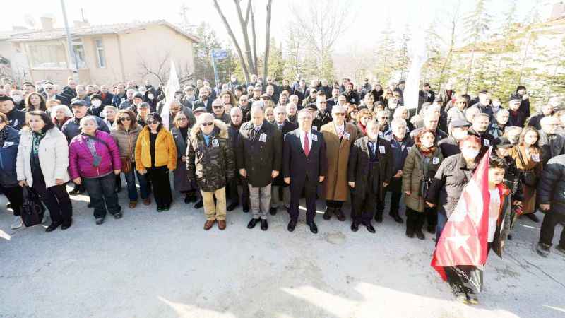 Gazeteci-Yazar Uğur Mumcu Anıldı