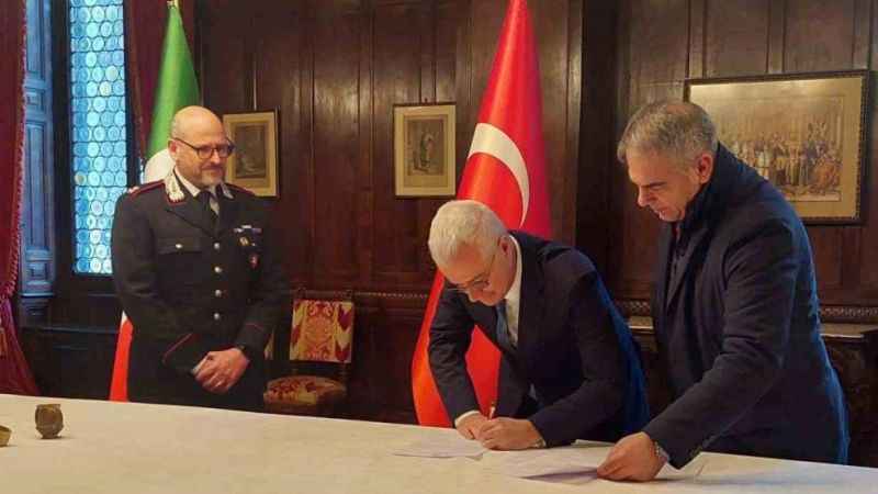 Türk Toprak Eserleri İtalya'dan geri getirildi