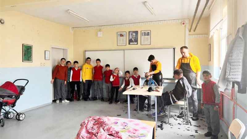 Yozgat’ta Bir Berberin Yardım Eli: Sevgi ve Gönüllük İle Kurulan Bağ!