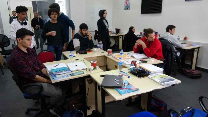 Alper Gezeravcı’nın ismi kültür merkezinde yaşayacak