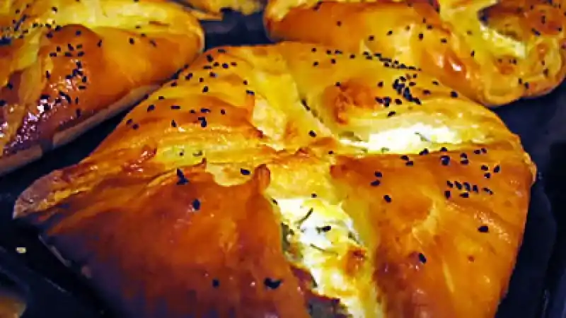 Hızlı ve Pratik Çıtır Börek: Pastane Usulü Ev Yapımı Tarif