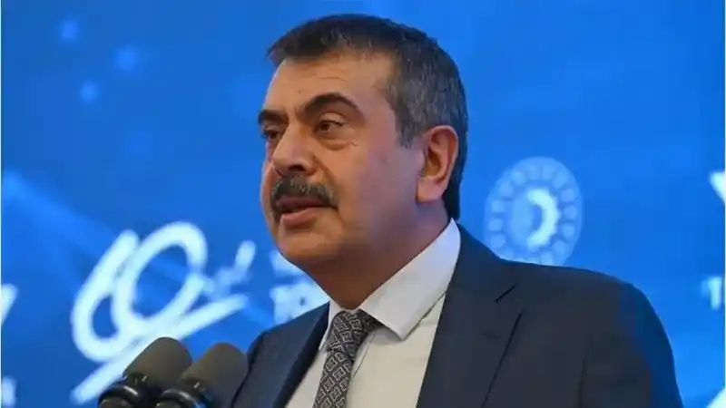 Bakan Tekin'den açıklama... Devamsızlığı olanlara af uygulanacak mı?