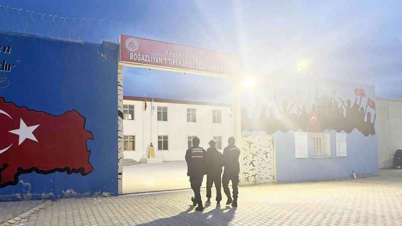 Yozgat Jandarmasından Geniş Çaplı Operasyon! Aranan Şahıslar Yakalandı!