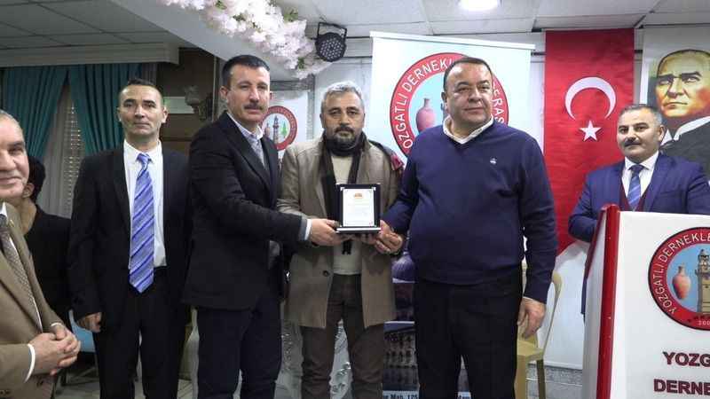 Beker: Terörle ilişkisi olanlar siyasetten men edilsin