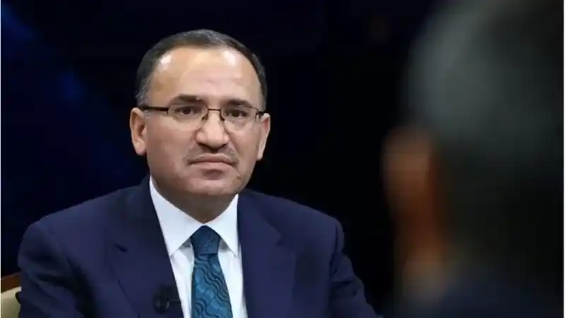 Acı Haberi Bekir Bozdağ Paylaştı