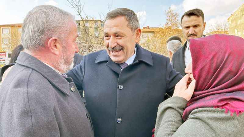 Etimesgut Belediye Başkanı Enver Demirel'e esnaf desteği