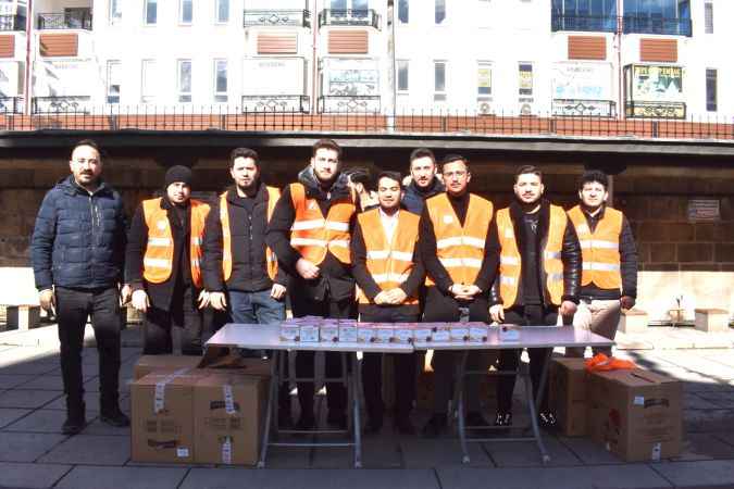 Miraç Kandili'nde AK Parti Gençlik Kollarından Duyarlılık