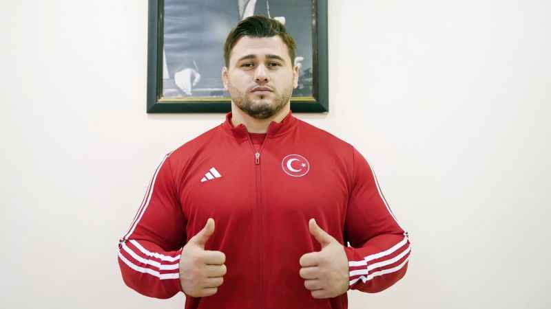 Milli Güreşçi Rıza Kayaalp rekor için mindere çıkacak Yozgatlıların duası onunla