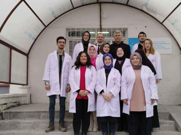 Yozgat'ta beyaz önlükler dağıtılmaya devam ediyor