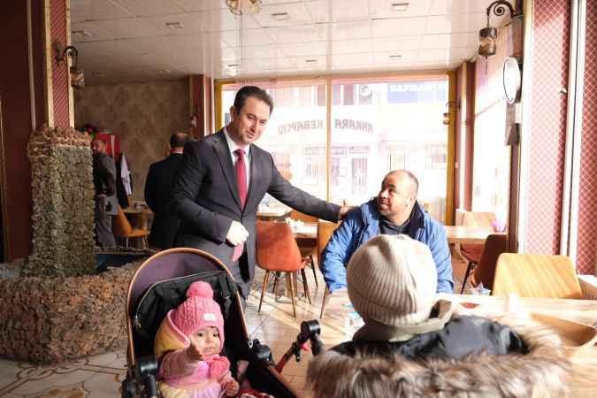 Sorgun'da AK Parti Belediye Başkan Adayı Murat Gürbüz Hız Kesmiyor