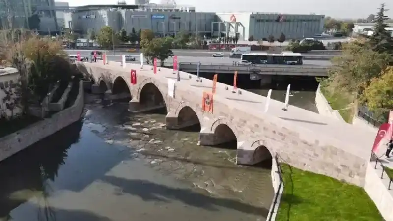 Ankara'da Şehrin Göbeğinde Tarih Fışkırıyor