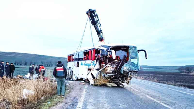 Yozgat'ta Otobüs Kazası: Vali Özkan’dan Son Dakika Açıklaması!