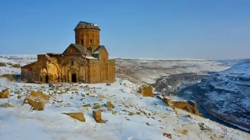 Cami ve Kilise Bir Arada Ani Antik Kenti: Kars'ın Kültürel Mozaik Merkezi