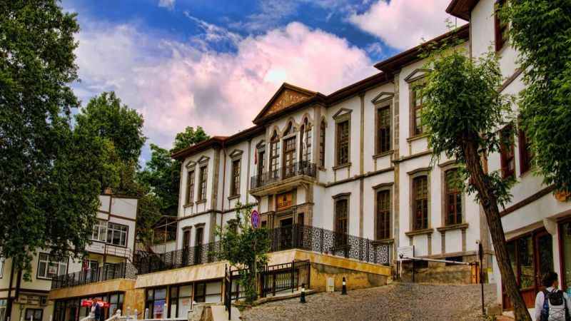 Niksar Belediye Başkanlığı karayolu işleri yaptıracak