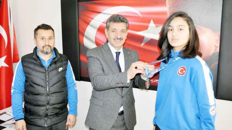 Türkiye Şampiyonu olmuştu Belediye Başkanı ödüllendirdi