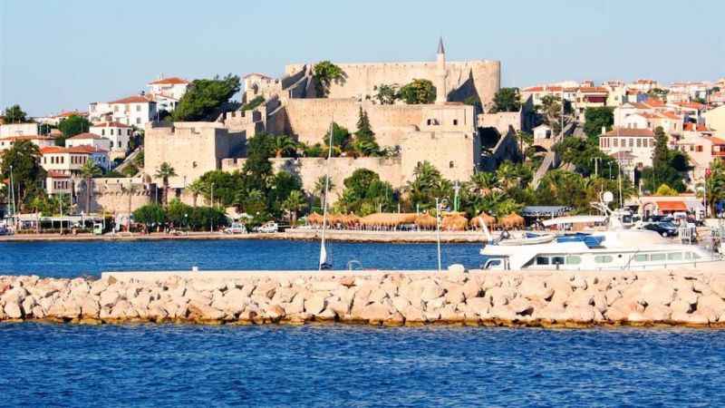 İzmir'in İncisi Çeşme Kalesi Tarih Meraklılarını Bekliyor