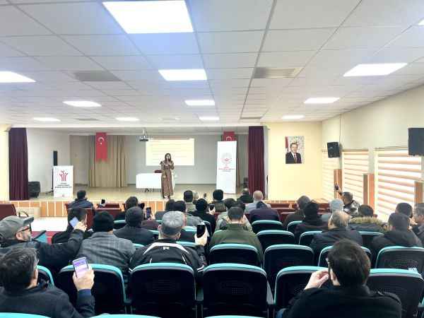 Saraykent'te Teknoloji Bağımlılığına Karşı Bilinçlendirme Semineri