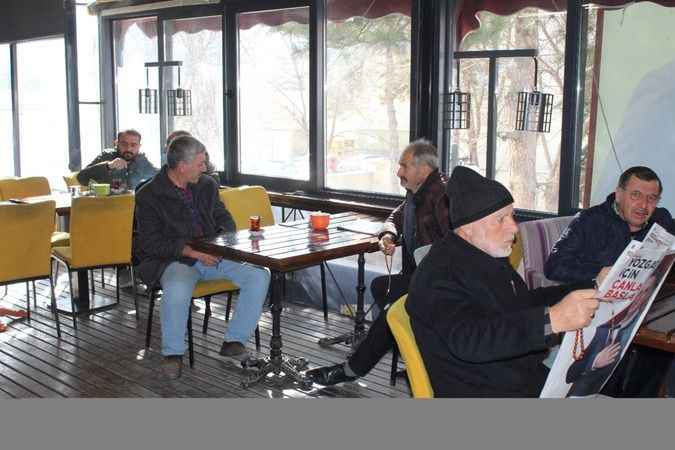 Seçim Öncesi Karargah Hareketliliği: Vatandaşlar Adayları Dinliyor
