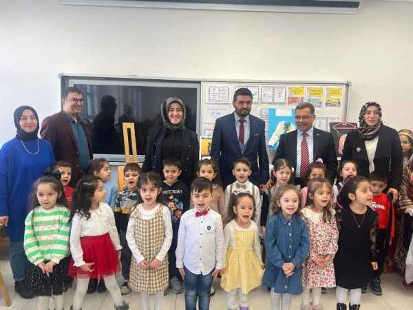 Sakarya İlkokulu'ndan Anlamlı Proje: Atık Malzemelerle Deyim ve Atasözleri Canlandırdılar