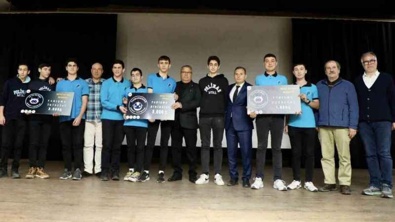 Yunusemre Bilim Merkezi'nde Gerçekleşen ilk Robot Yarışması büyük ilgi gördü