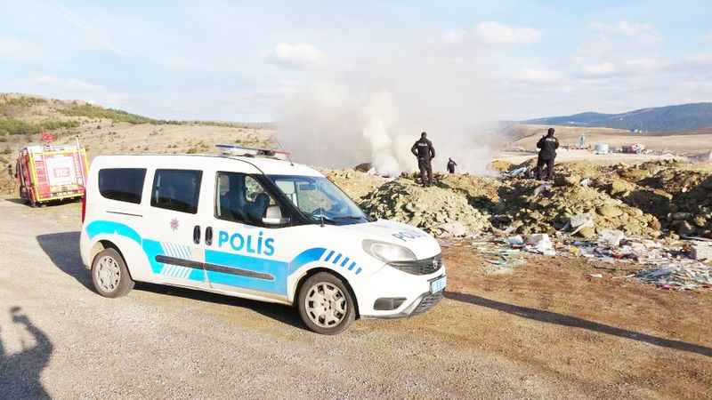 Yozgat’ta korkutan olay: Kaçak atıklar alev aldı!