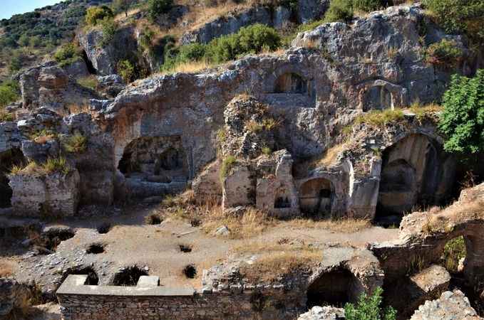 Yedi Uyuyanlar Mağarasının Sırrı Nedir?