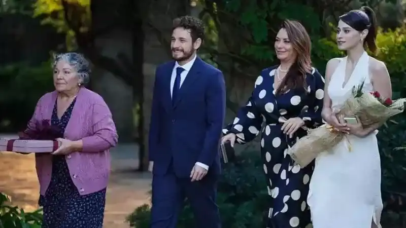Aşka Düşman Neden Yok?