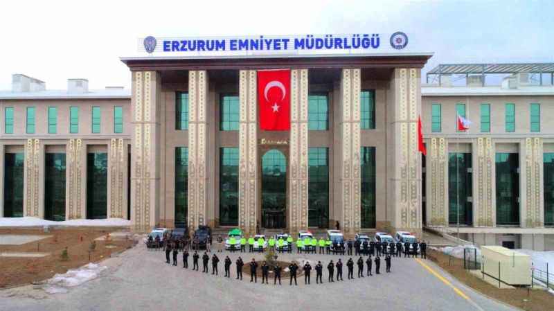 Erzurum'da Tefecilik operasyonu: 9 mm tabanca ve Senet delilleri ele geçirildi