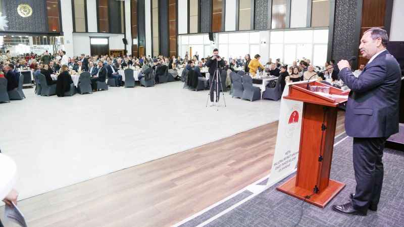 Etimesgut Belediye Başkanı Enver Demirel iddialı konuştu; "1 Nisan'da sanat hayatına geri göndereceğiz"