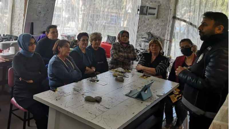 Etkinliklerde vatandaşlara uyuşturucuyla mücadelede pratik bilgiler verildi
