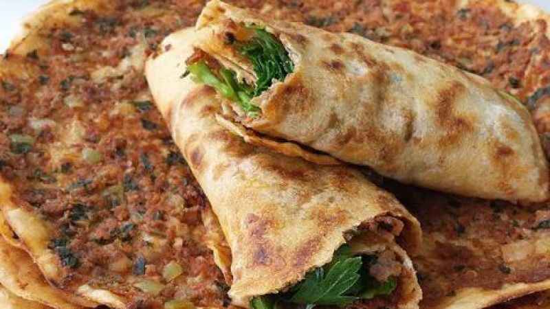 Evde Lezzetli ve Çıtır Lahmacun Yapmanın Püf Noktaları Neler?